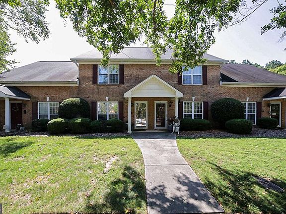 2nd image of 211 Littleton Way