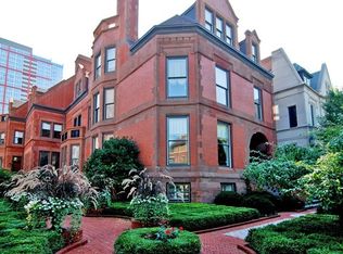 1919 S Prairie Ave APT 4, Chicago, IL
