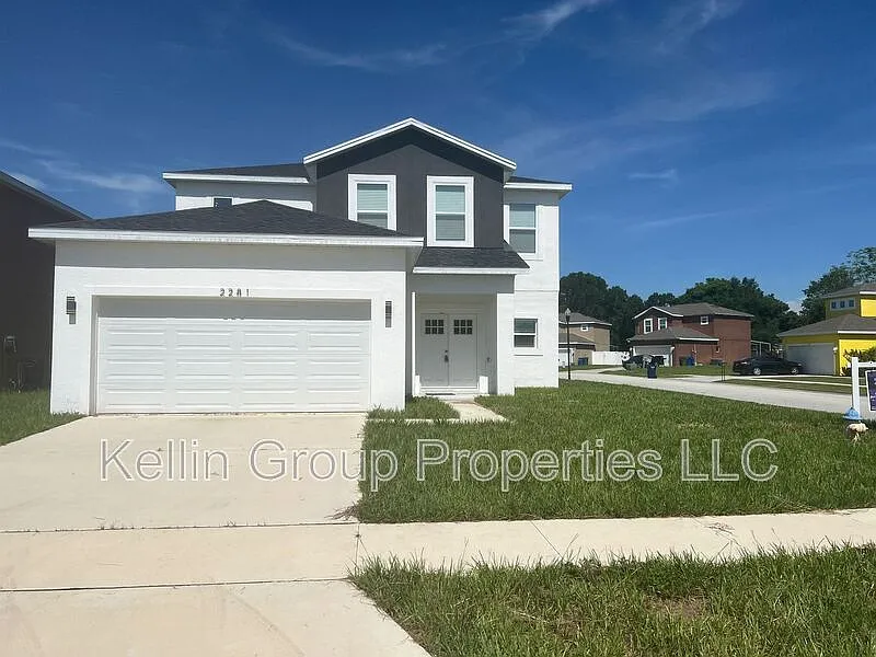 5 bed, 4.0 bath, 2344 sqft, $2,350 — Photo 2