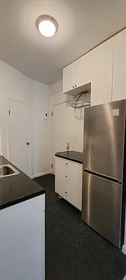 Rented by Plaza Real Estate Group | media 5