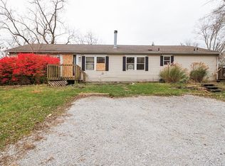 1010 Waverly Rd, Porter, IN 46304