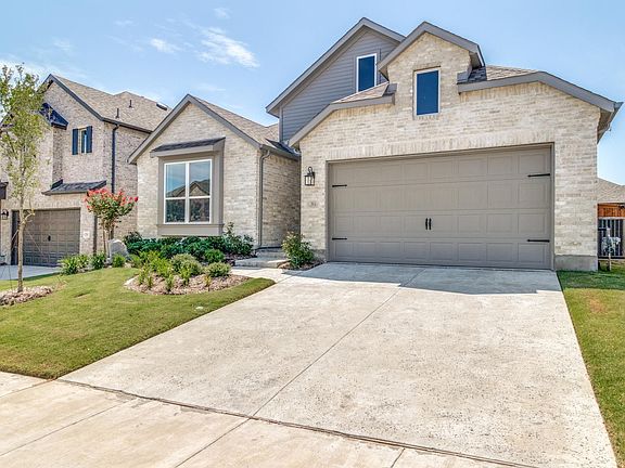 2nd image of 3814 Cherry Hills Dr