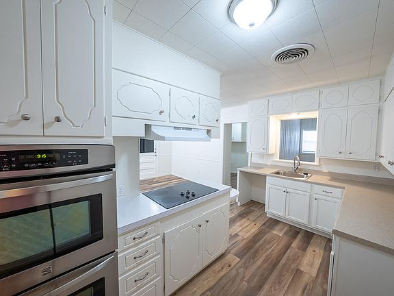 3rd image of 2113 36th St