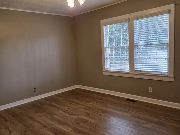 1027 W Alden Ave, Valdosta, GA 31602