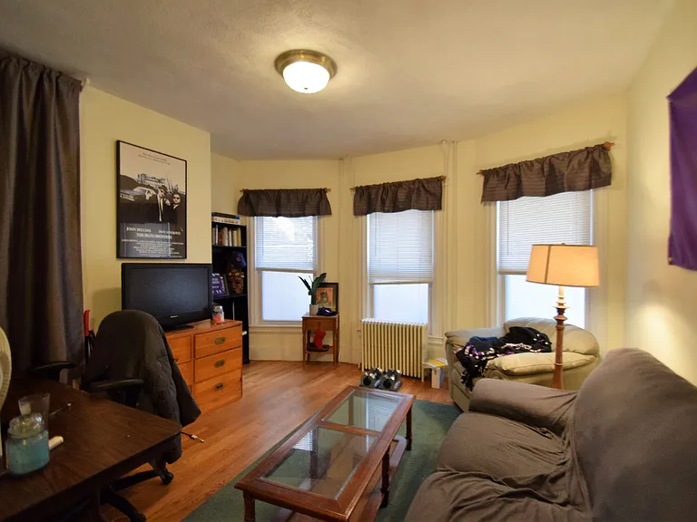 35 Harvard St #A — Photo 6