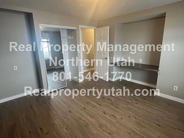 3051 W Gordon Ave — Photo 8