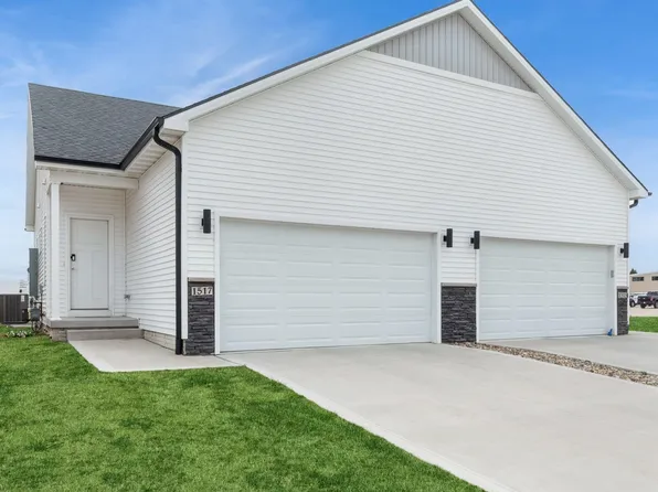 1517 Mulberry St, Granger, IA 50109