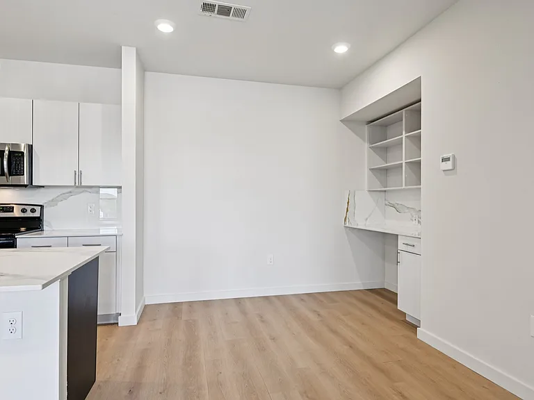 Fort Worth Meadows Apartments — Photo 8