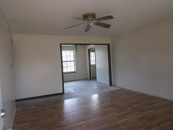 2nd image of 221 Pine Ridge Rd