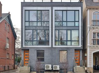 126 Spadina Rd #4, Toronto, ON M5R 2T8