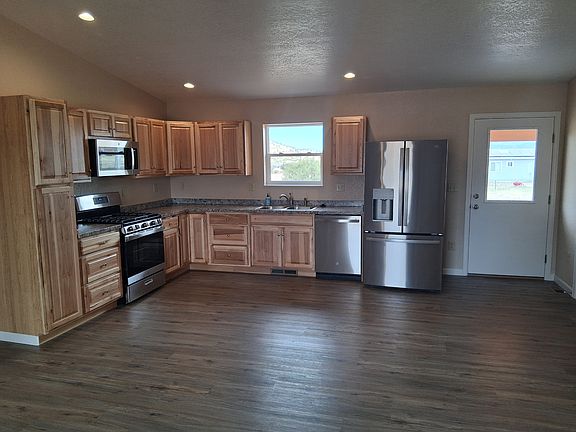 5th image of 1 Sawyer Ln