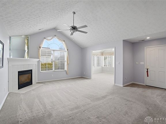 5th image of 2016 Wentworth Village Dr