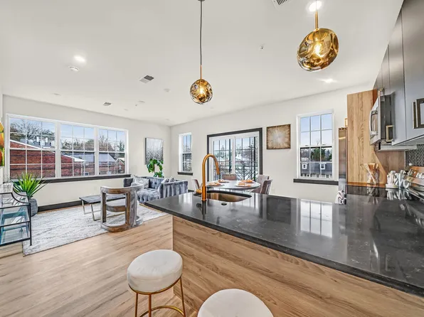 142 Church ST, 142 Church St, Malvern, PA 19355