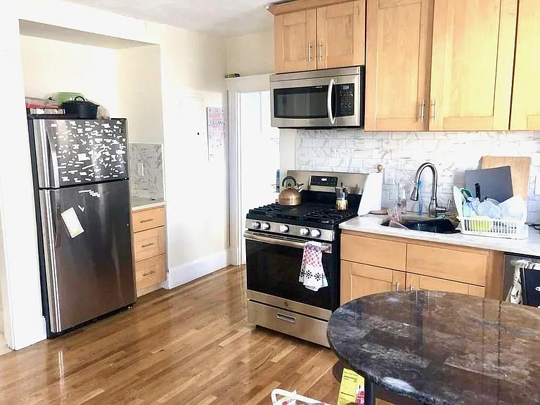 116 Thornton St #3 — Photo 2
