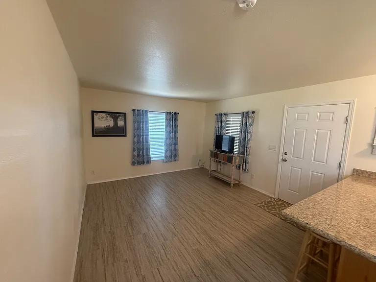 2115 W Arabian Ave — Photo 4