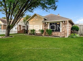 1600 Hackamore St, Mesquite, TX 75149
