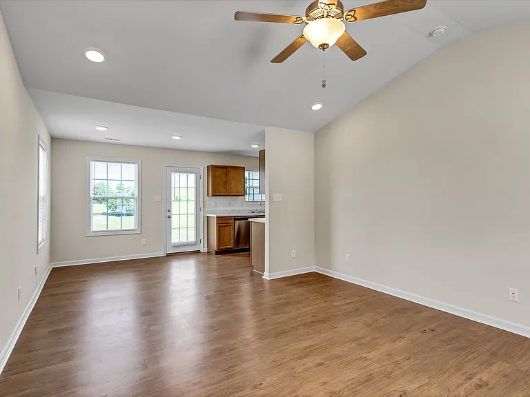 2020 McCleary Rd — Photo 4