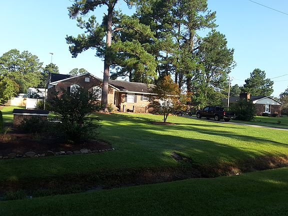 2nd image of 36 Dogwood Rd