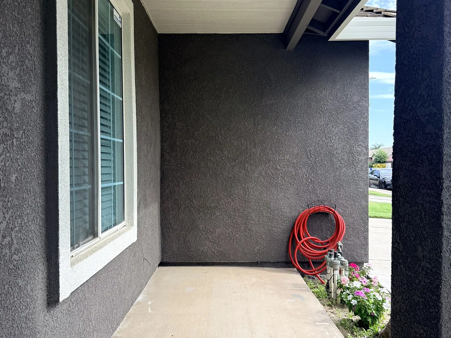 3 bed, 971 sqft, $2,100 — Photo 2