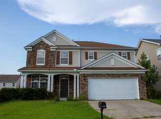 340 Larktree Ln, Fuquay Varina, NC 27526