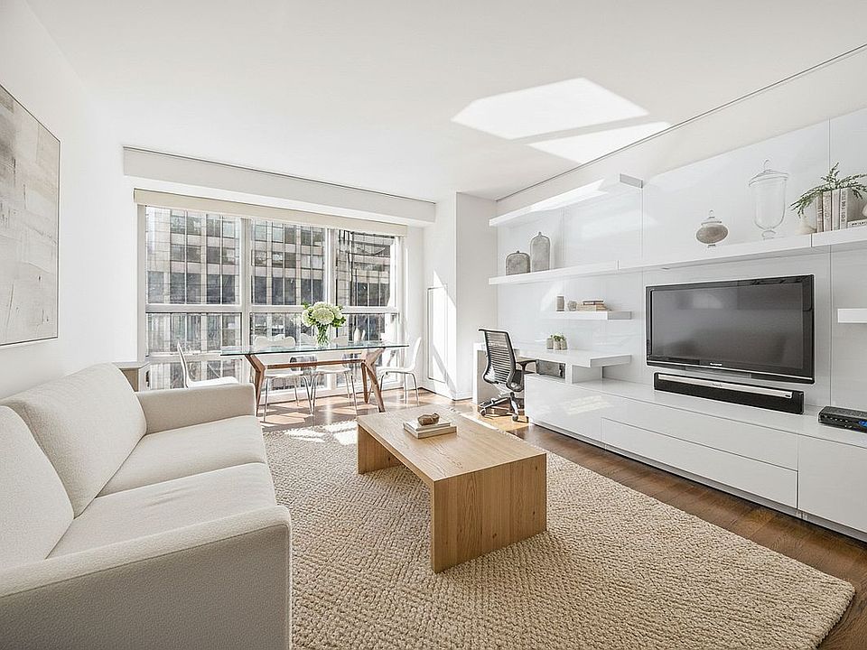 1st image of 146 W 57th St APT 37E