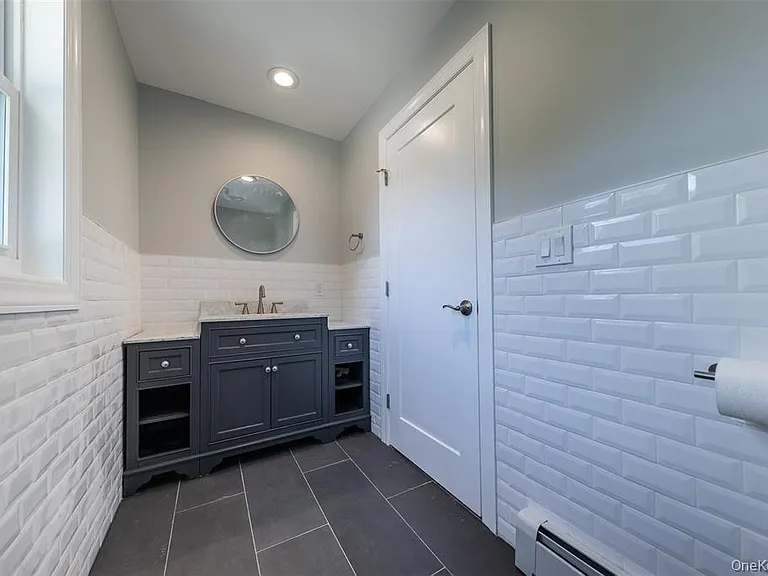 57 Earle Ave #2 — Photo 9