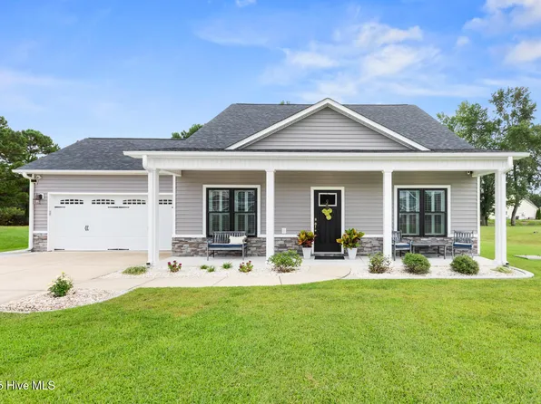 406 Antioch Lakes Road, New Bern, NC 28560