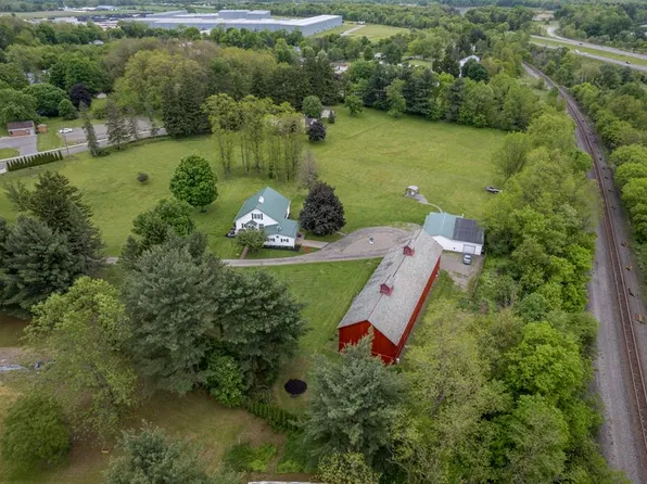 743 Main St, Chemung, NY 14825