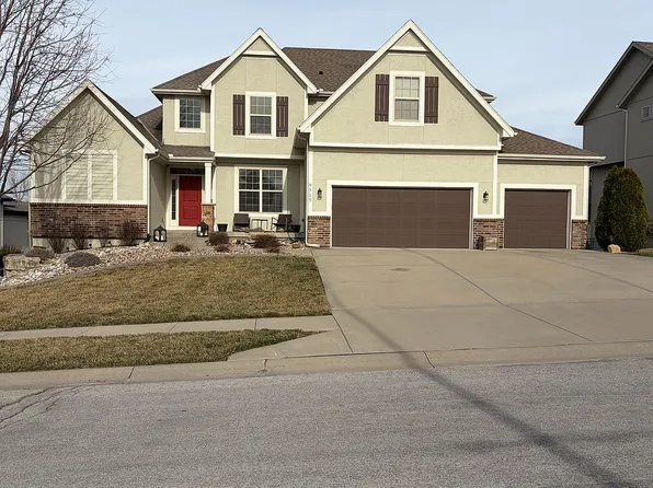 9315 N Farley Ave, Kansas City, MO 64157