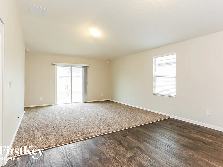 9023 Kipper Dr — Photo 3