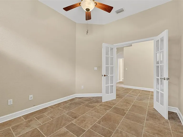 1039 Emerald Dunes Dr — Photo 48