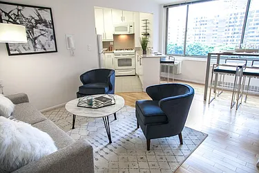 Rented by Pinnacle City Living