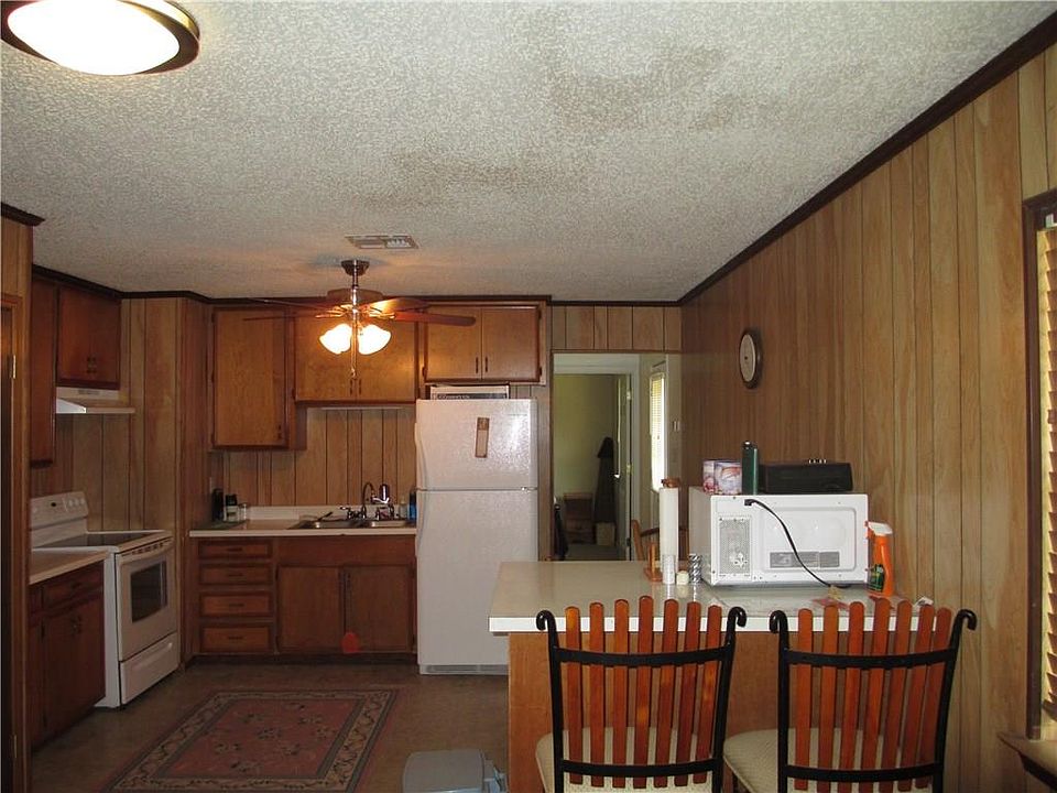 1st image of 198 Canyon Dr