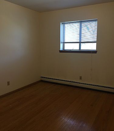 2nd image of 10428 W Lincoln Ave #19473918