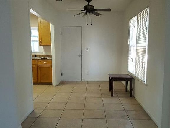 5th image of 3560 Burlington Ave N