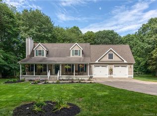 45 Forsyth Rd, Oakdale, CT 06370