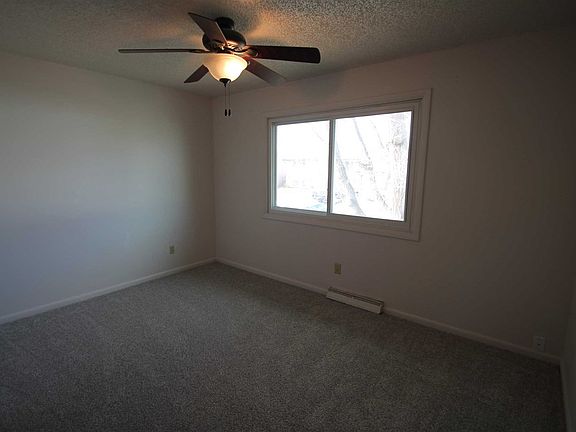 5th image of 821 Cheryl Sue Dr