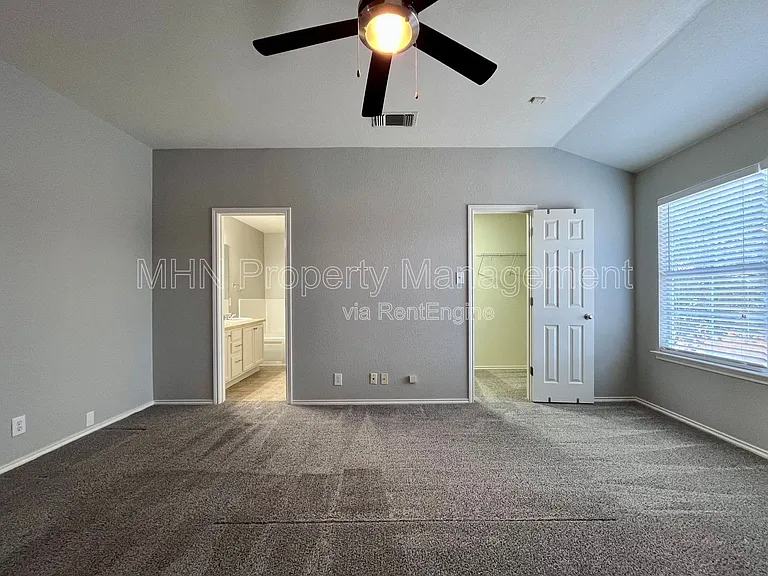 8734 Snow Goose — Photo 32
