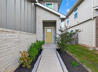 12712 Oxford Gate Dr, Houston, TX 77047