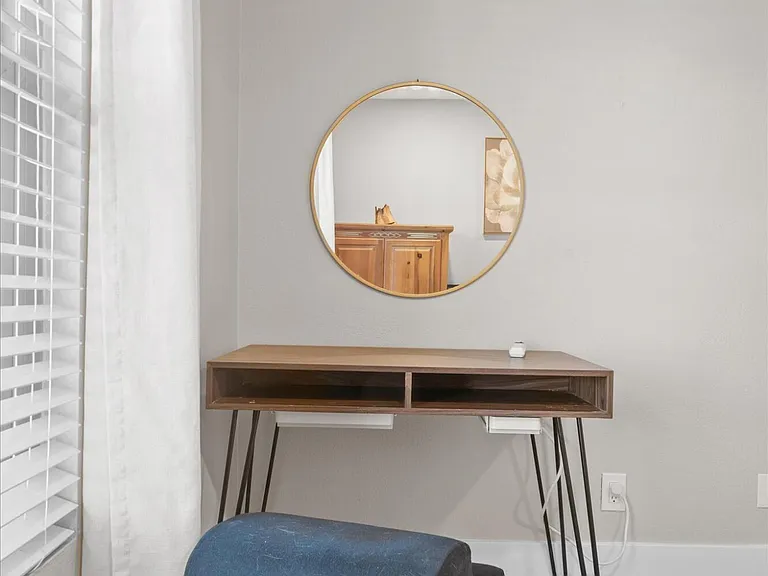 1211 W Palomino Dr — Photo 24