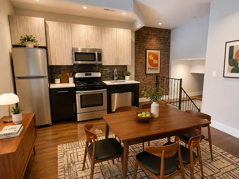 121 Woodbine St #1D — Photo 1