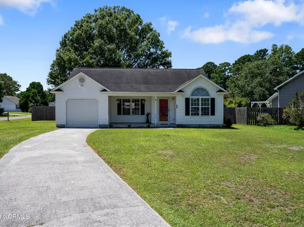 335 Kingsworth Lane SE, Leland, NC 28451