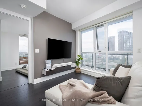 16 McAdam Ave #704, Toronto, ON M6A 0B9