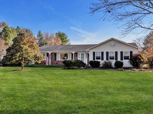 19 Eiker Rd, Cranbury, NJ 08512