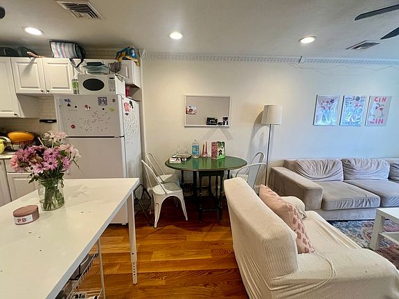 4th image of 245 E St #3