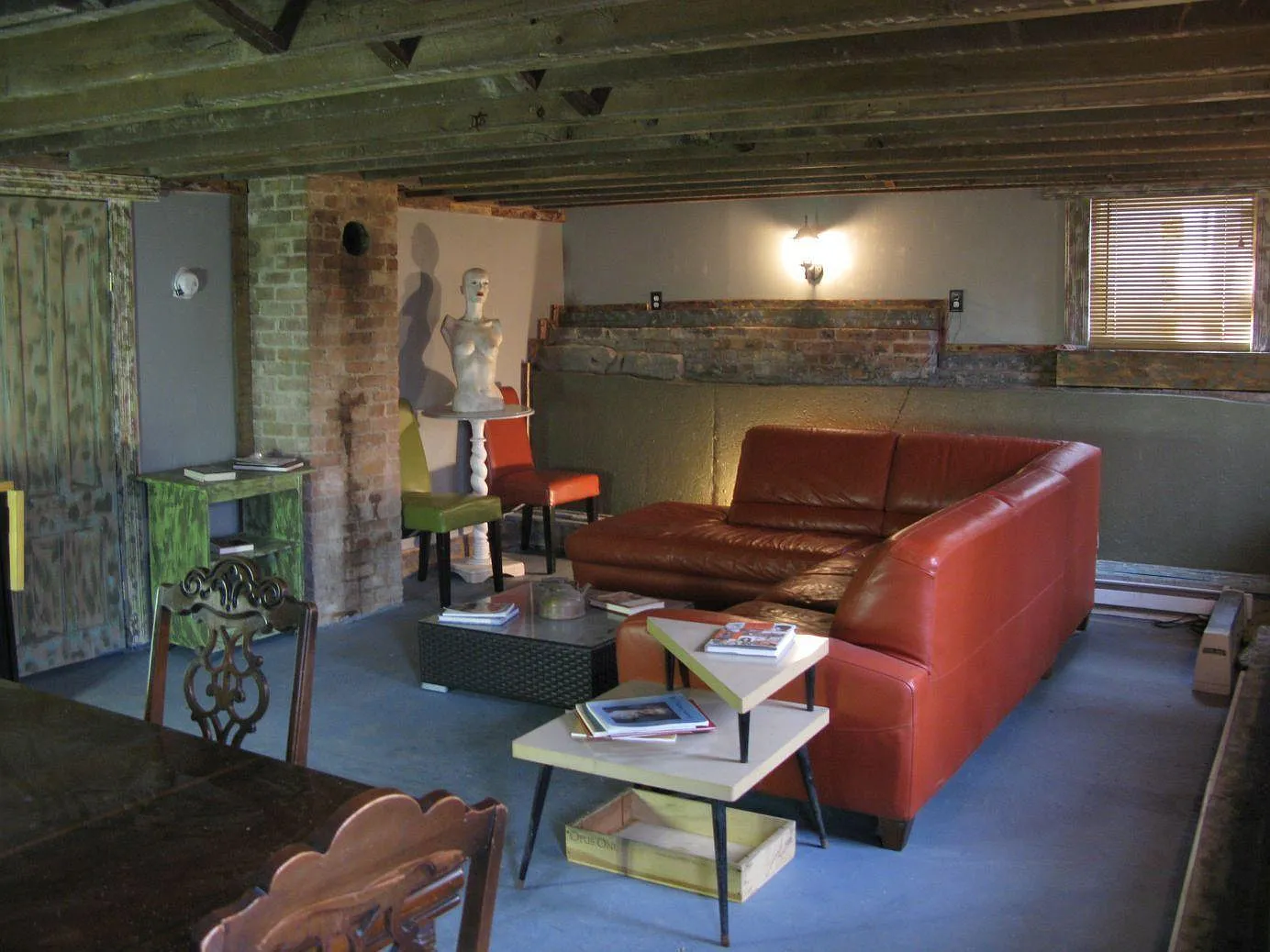 3-level 2-Bedroom Apt with Attic/Loft in Catskill Village — Photo 1