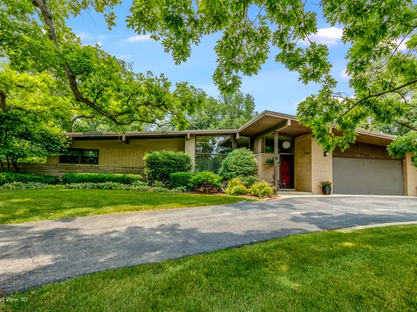 7900 Oak Ridge Dr, Palos Park, IL 60464