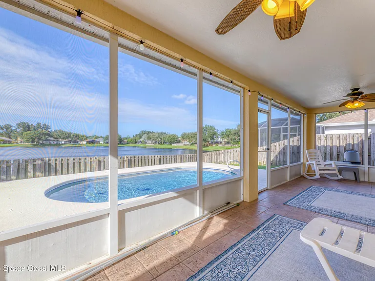 4540 Bellaluna Dr — Photo 4