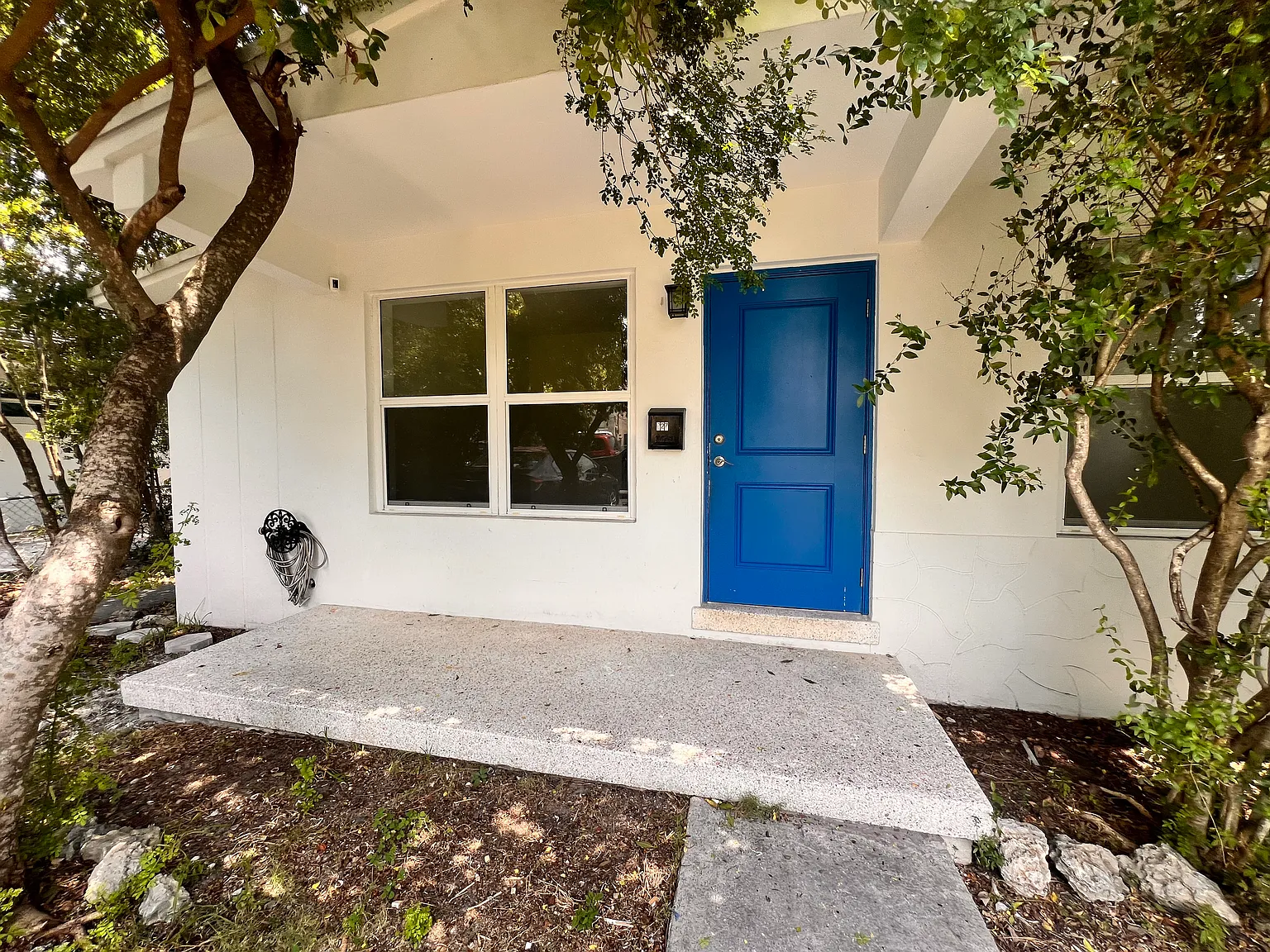 2 bed, 600 sqft, $2,200 — Photo 4