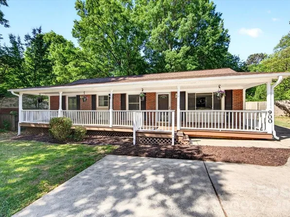 900 E John St, Matthews, NC 28105